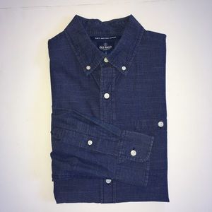 Men’s long sleeve shirt